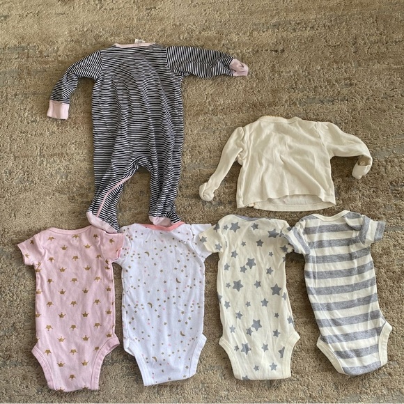 Gerber 0-3 months Baby Girl Bundle of Sleepsuit Onesies Bodysuit Top Cotton - Picture 8 of 8